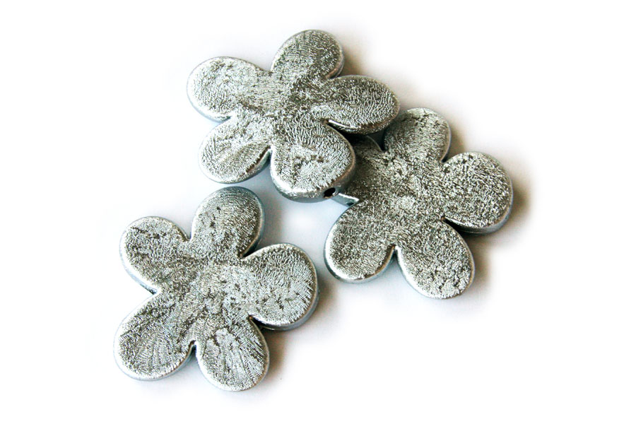 Flower shaped acrylic bead, 48x42mm, pcsardust Silver, 10 pcs