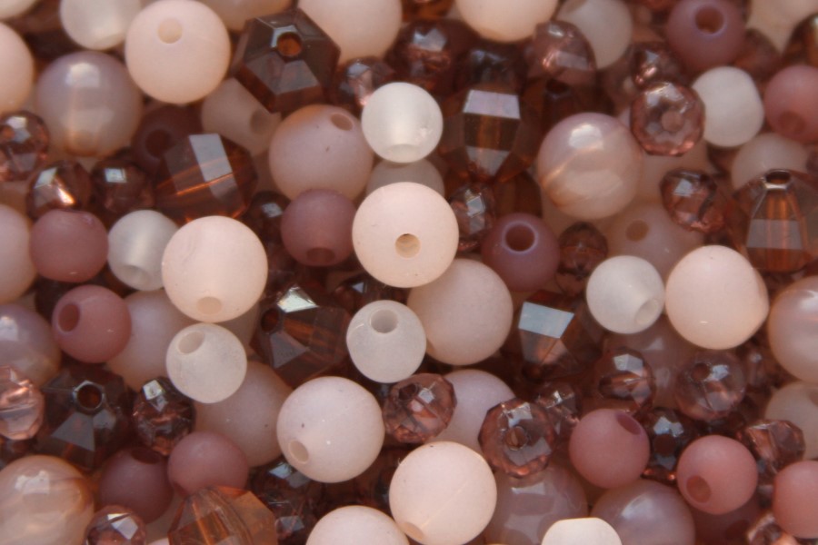 Brown acrylic mix, 6-8mm, 50 gr
