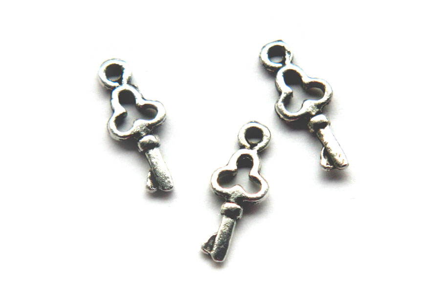 Key, metal pendant, 7x17mm, 50 pcs